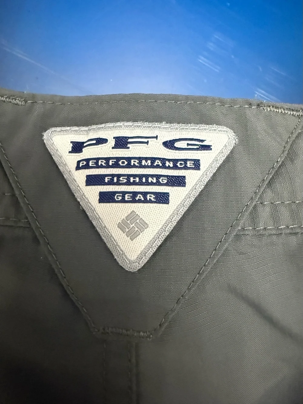 Columbia PFG Men’s 34 Omni-Shade Fishing Cargo Shorts Gray 9” Inseam